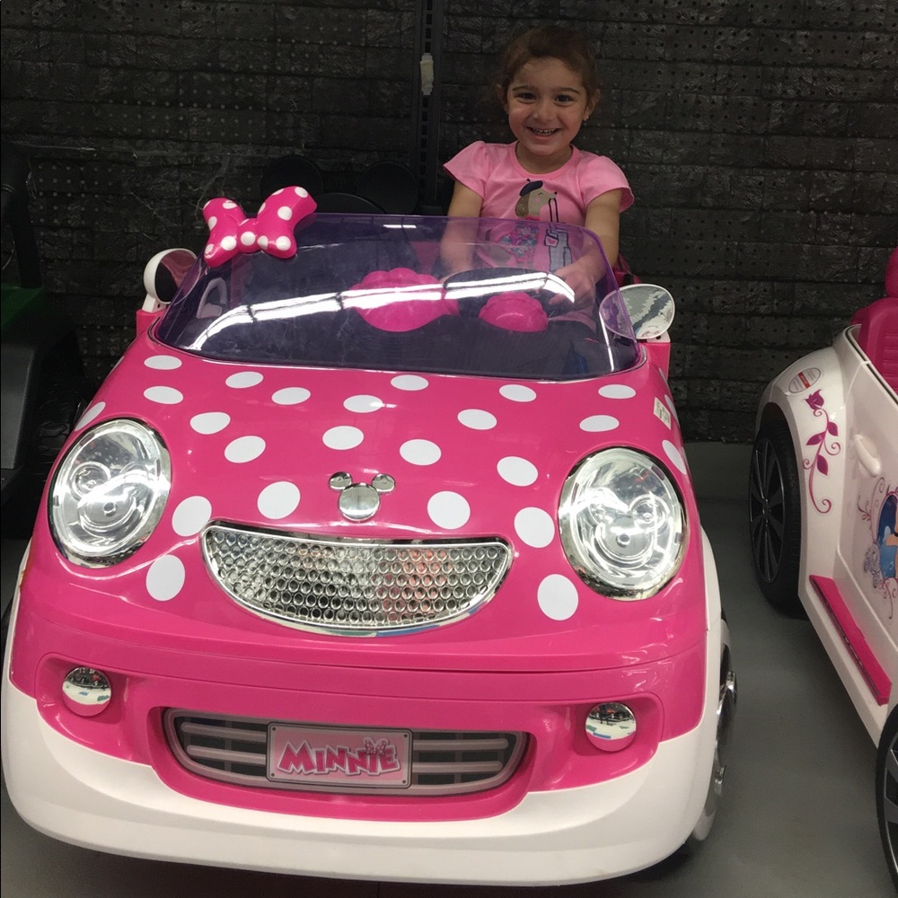 Meet your Posher, Roro