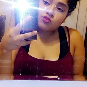 Meet your Posher, Adriana