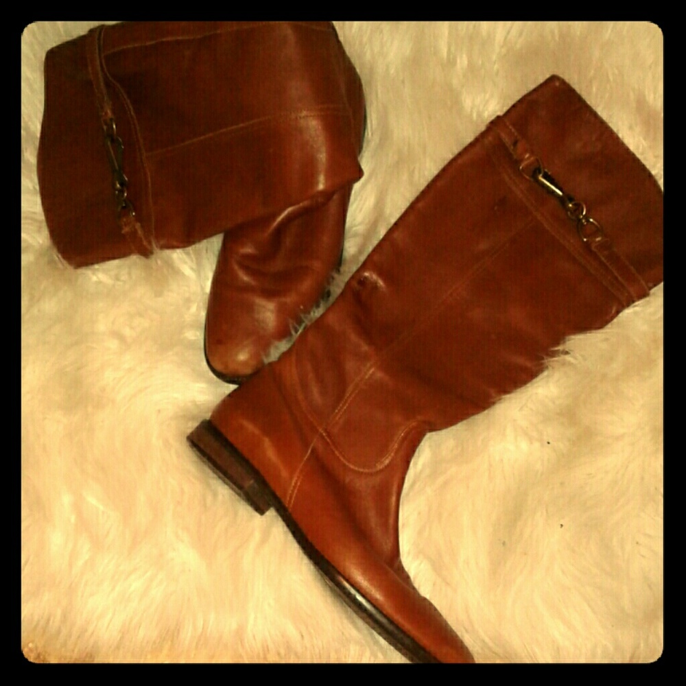 AUTHENTIC BROWN COACH BOOTS! SO CUTE! "Georgie"
