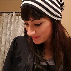 Meet your Posher, Val