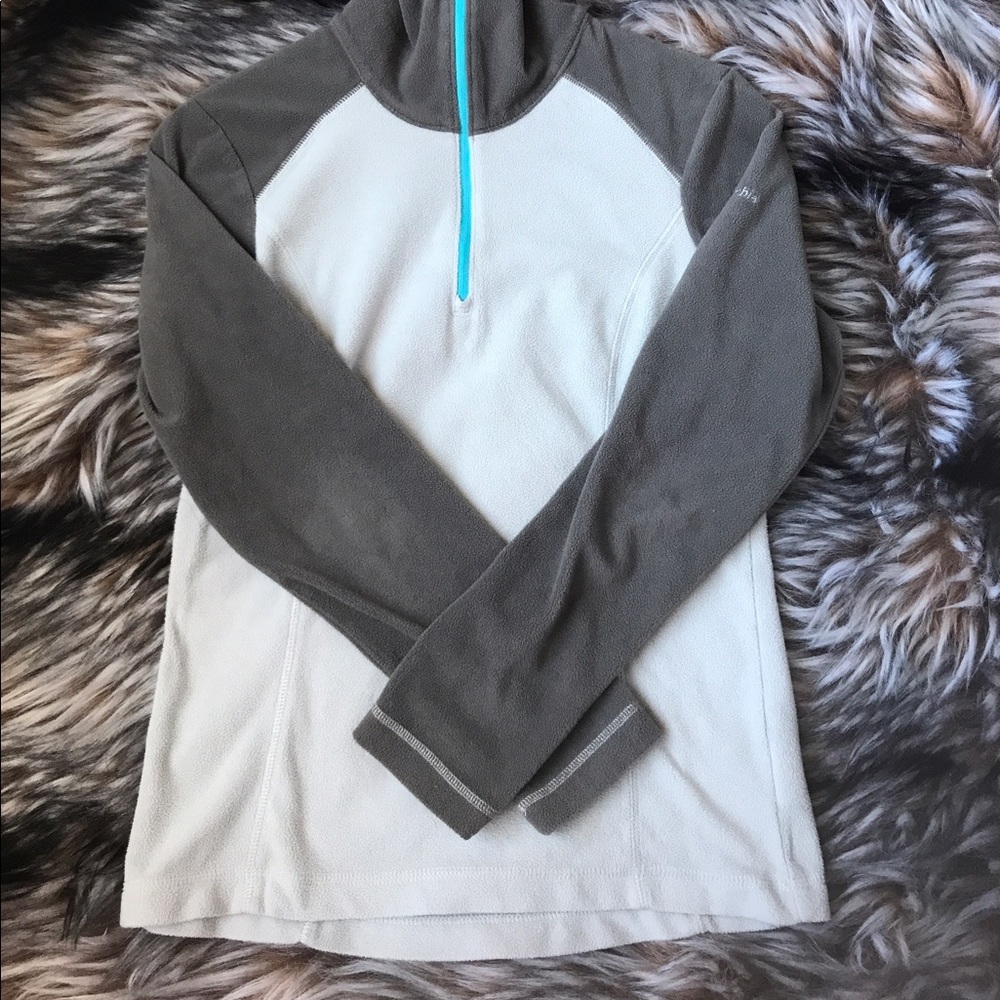 Columbia pullover sweater