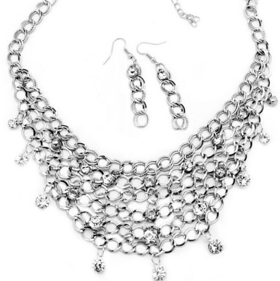 Fishing for compliments silver necklace set - Picture 2 of 2