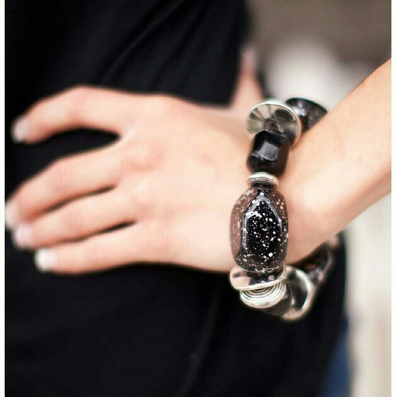 Glaze of glory necklace set and matching bracelet - Picture 3 of 4