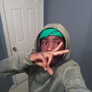 Meet your Posher, Marquez