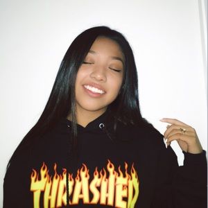 Meet your Posher, Alyssa