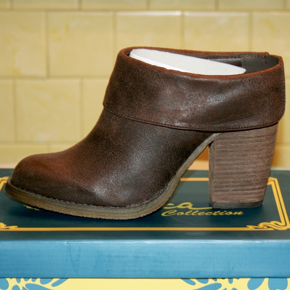⚡1 LEFT⚡ Burnished Leather Cuffed Mule NIB - Picture 3 of 8