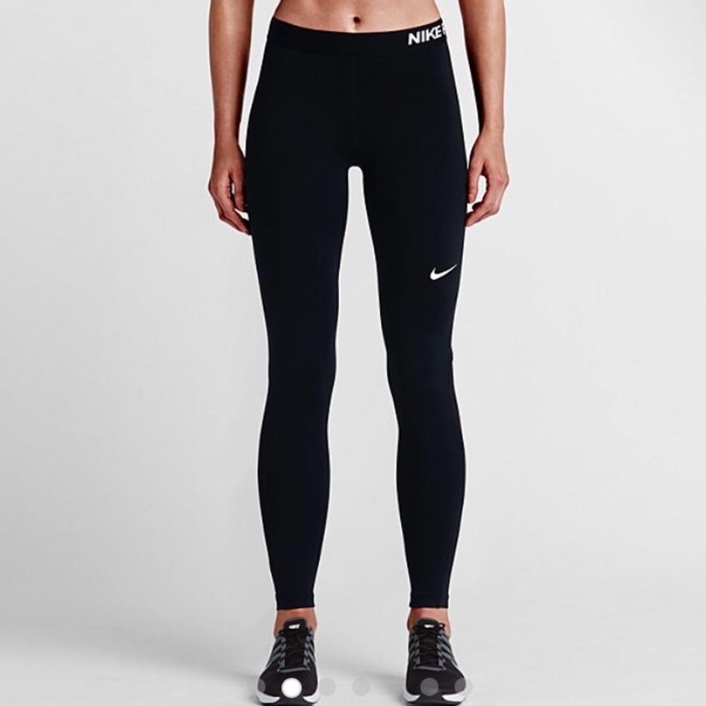 Black Nike Pro Leggings