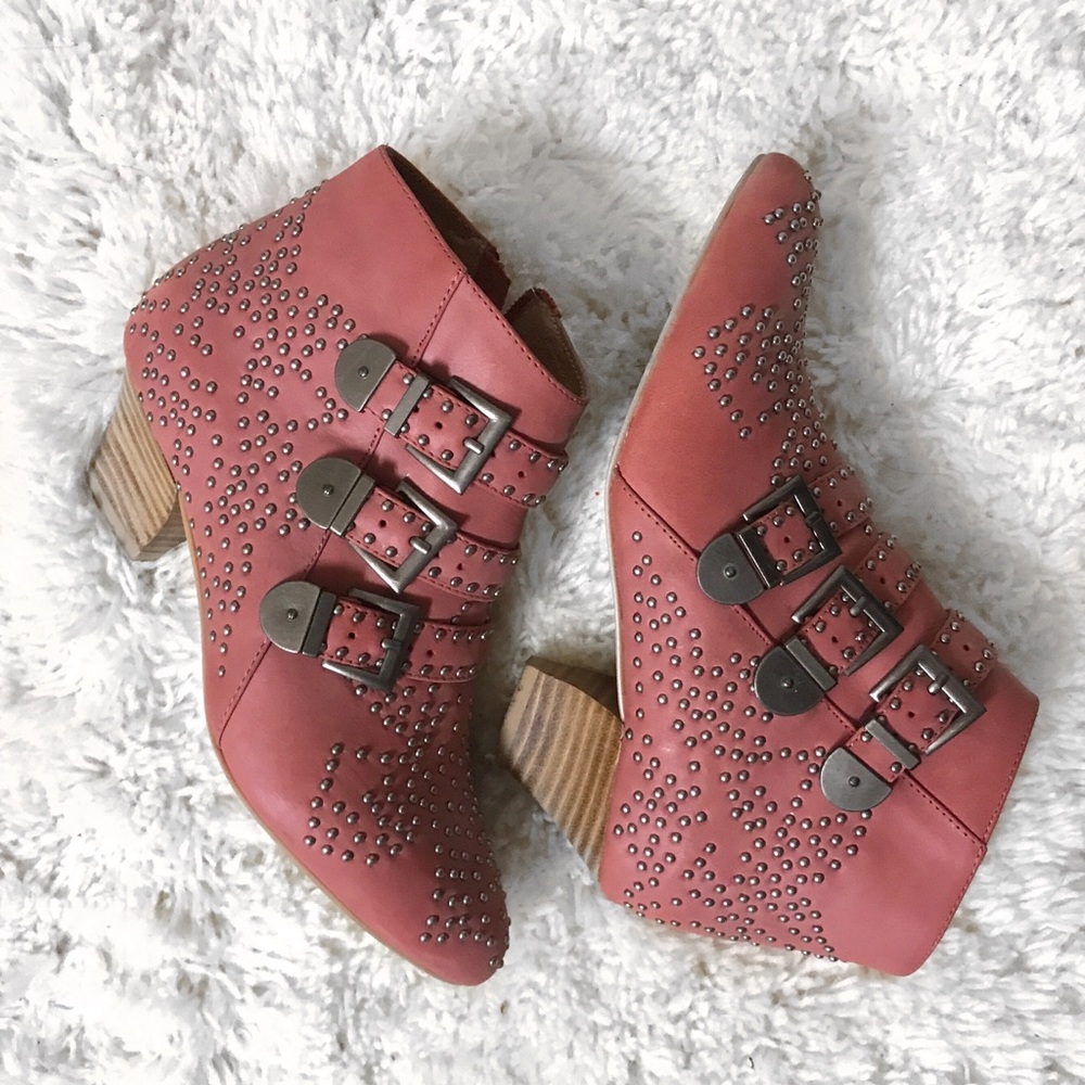 ✨WB✨{Jeffrey Campbell} Starburst Ankle Boots