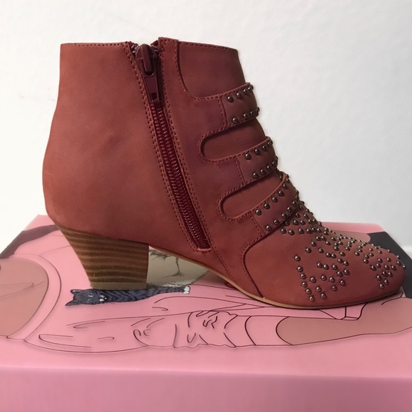 ✨WB✨{Jeffrey Campbell} Starburst Ankle Boots - Picture 4 of 7