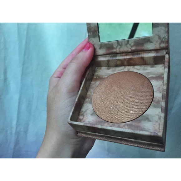 Urban Decay Naked Illuminated Highlighter - Picture 7 of 8