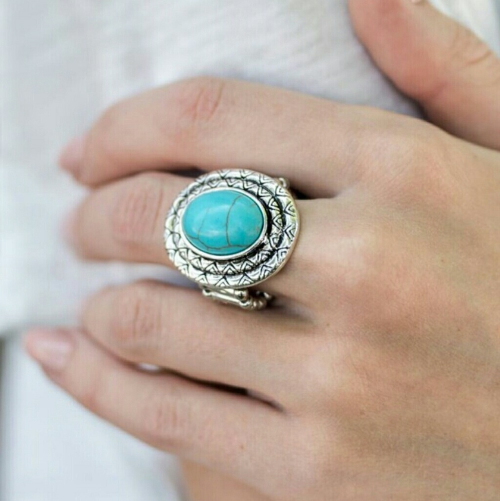 Turquoise silver ring - Picture 2 of 2