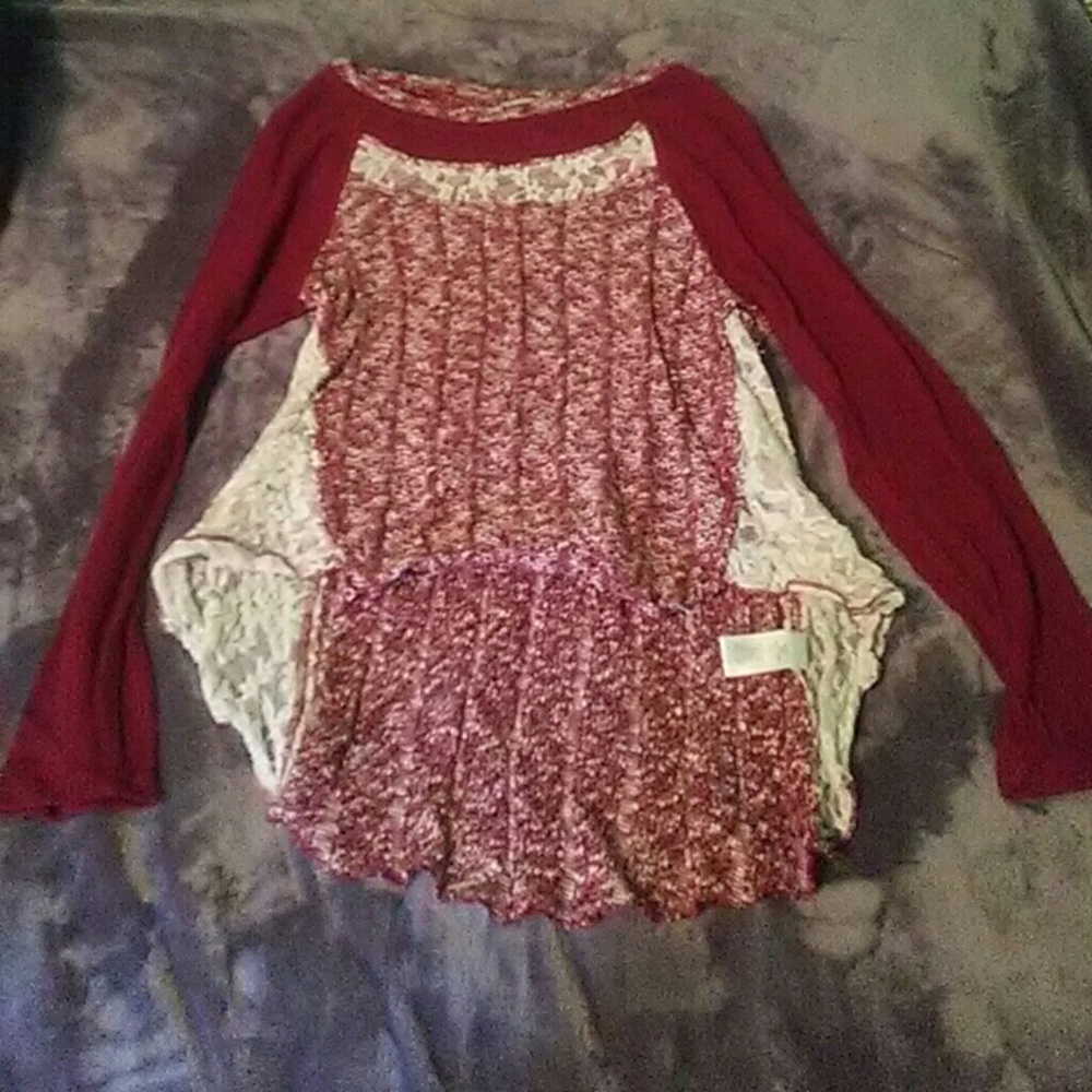 Long sleeve lace design shirt