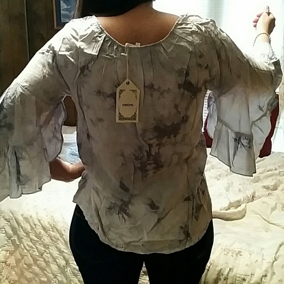 🆕!  Bell sleeve tie dye blouse - Picture 4 of 4