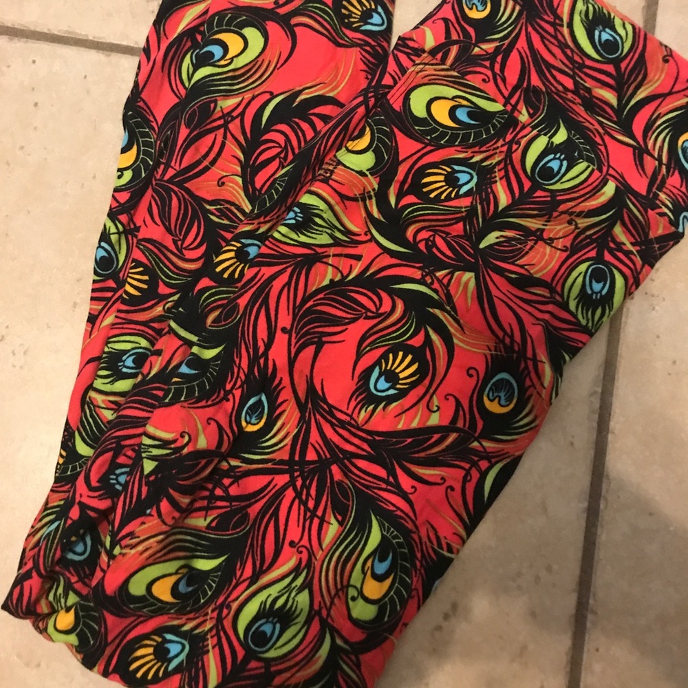 OS HTF feather leggings