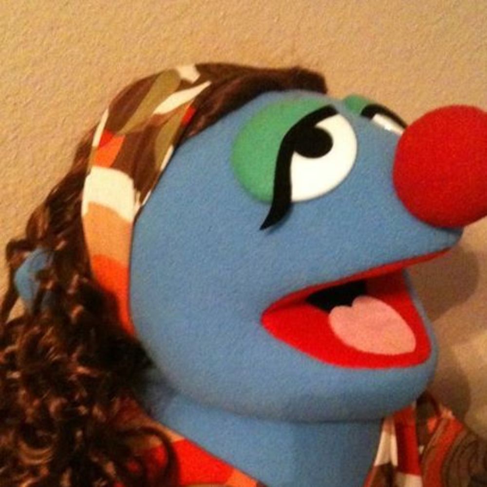 Meet your Posher, Laura