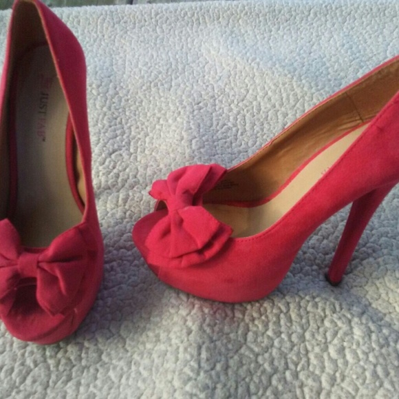 Pumps - Picture 2 of 4