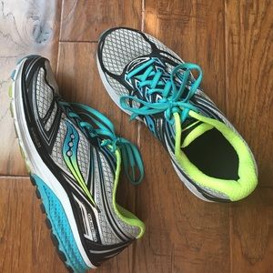 Women's Saucony Guide 9 Running Shoes