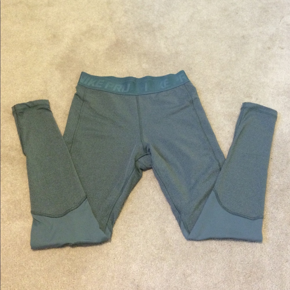 ✨Weekend Sale✨Nike Pro Leggings!