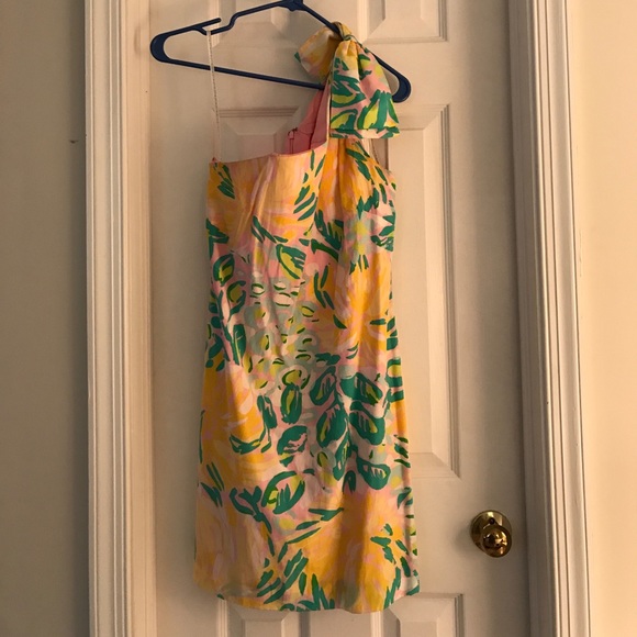 Lilly Pulitzer one shoulder dress size 4 - Picture 3 of 6