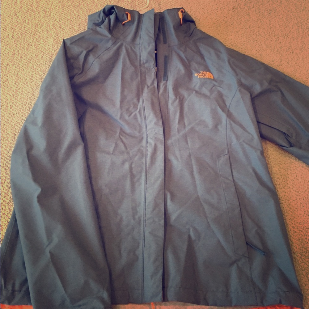 EUC Size large North Face rain jacket
