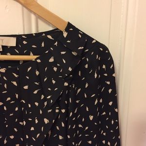 Black & White printed LS blouse LOFT size XS