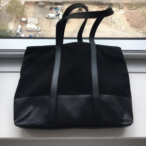 Everlane Dipped Zip Tote