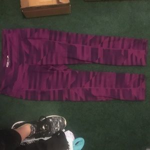 Old navy athletic crop pants