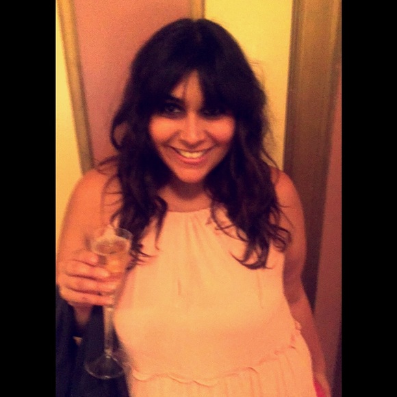 Meet your Posher, Samantha - Picture 2 of 4