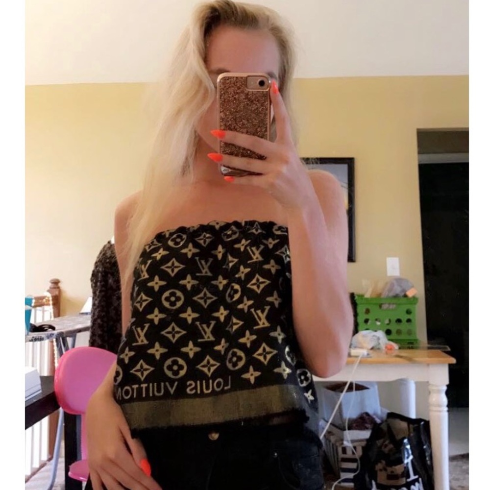LOUIS VUITTON TOP