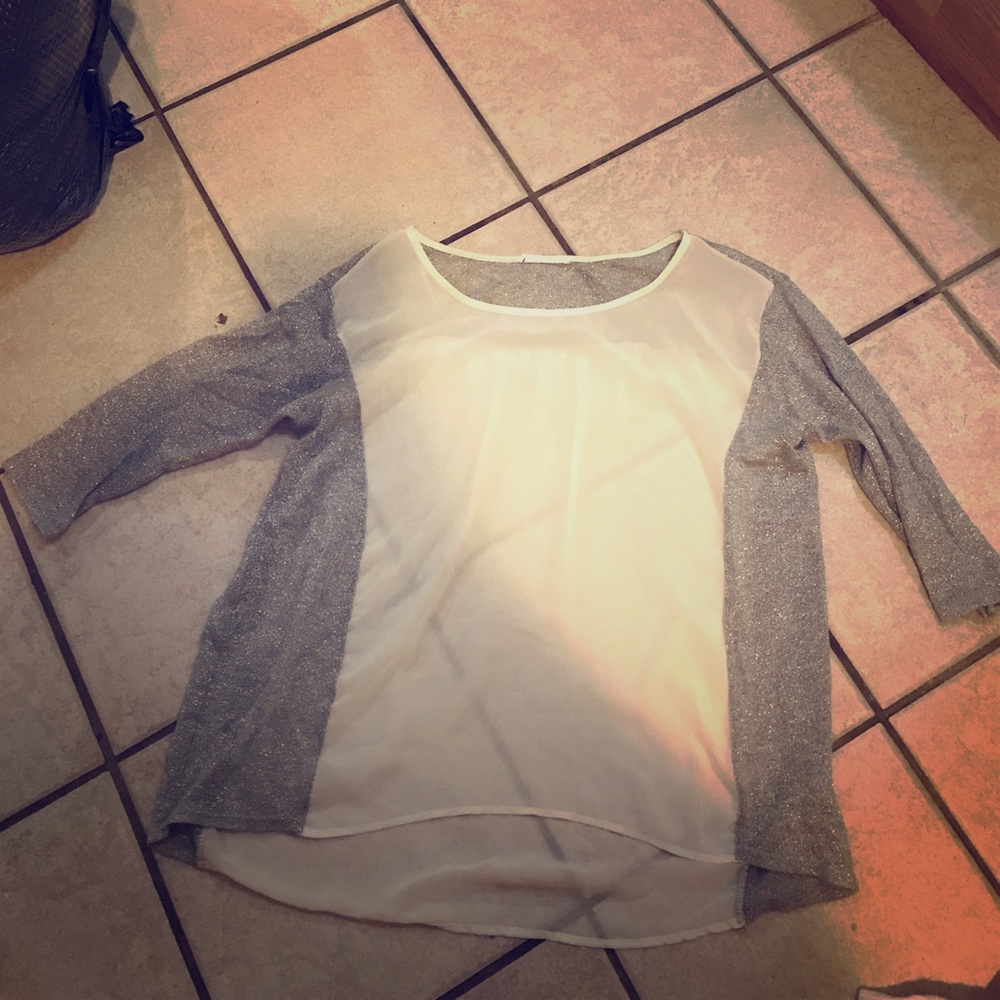 Nordstrom Lush White Shirt Silver Quarter Sleeve