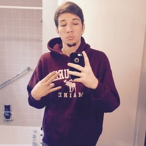 Meet your Posher, Kyle