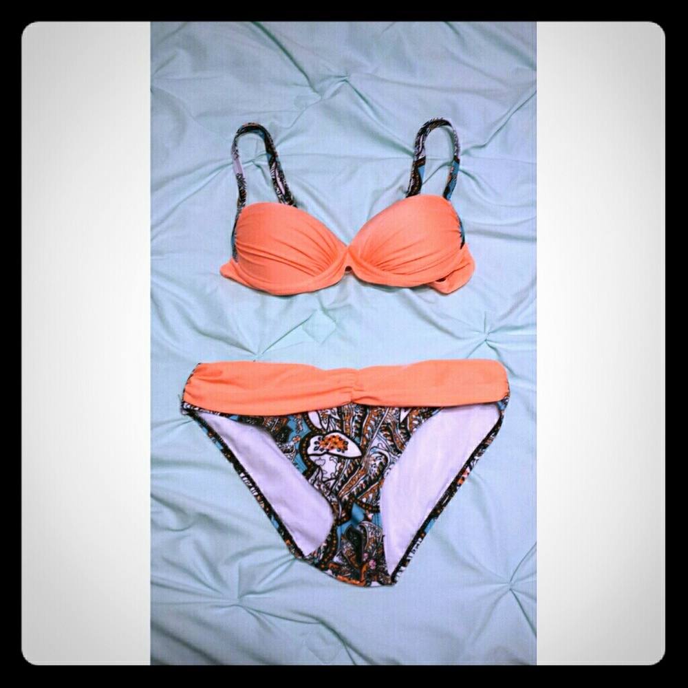 Bathing suit