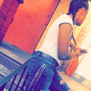 Meet your Posher, Chelly