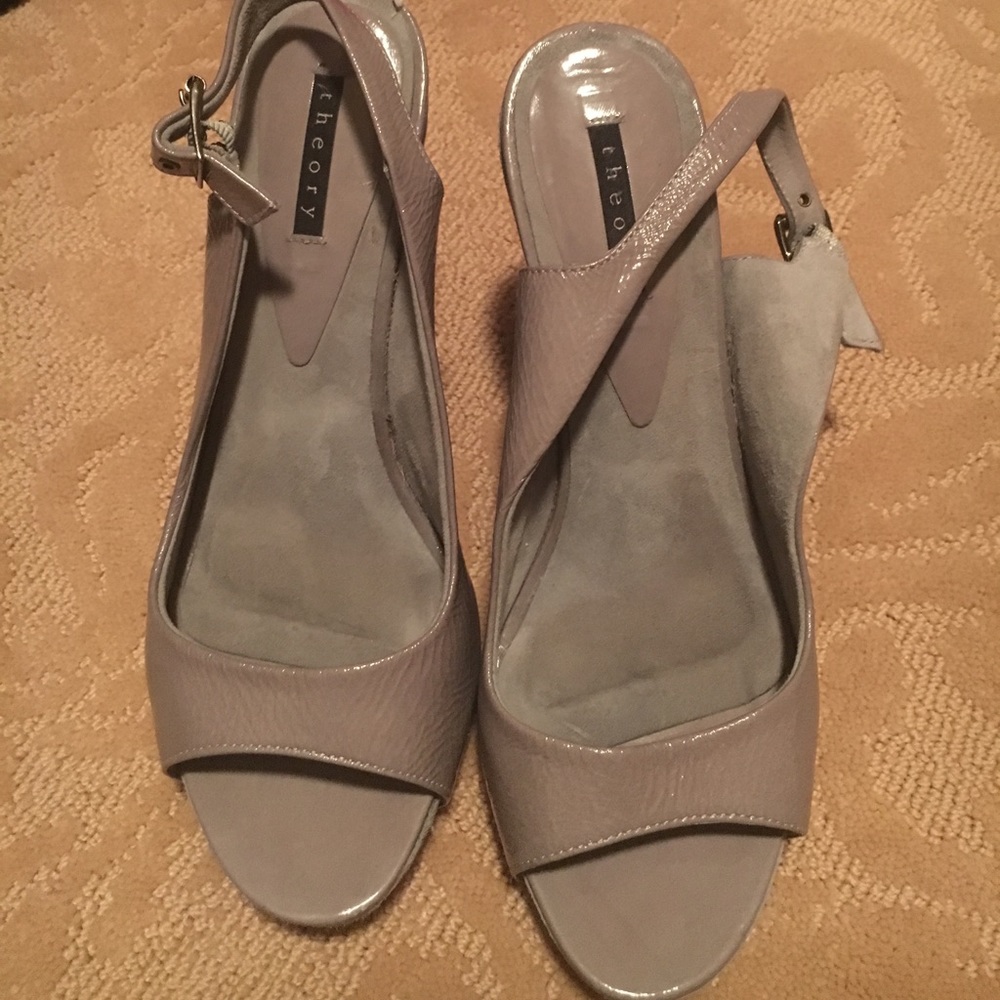 Theory platform gray shoes