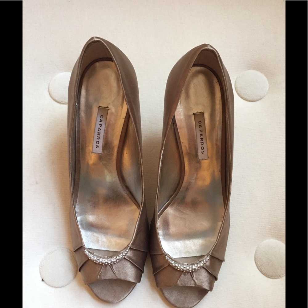 Caparros Pumps