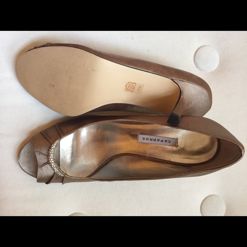 Caparros Pumps - Picture 3 of 3