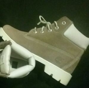 Timberland white and brown boots