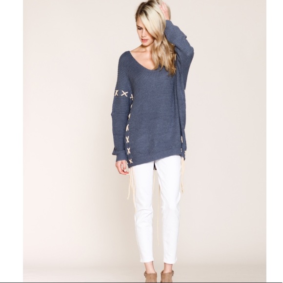 🔹1 Small Left 🔹Lace Up Pull Over Sweater - Picture 7 of 7