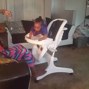 Meet your Posher, Simone