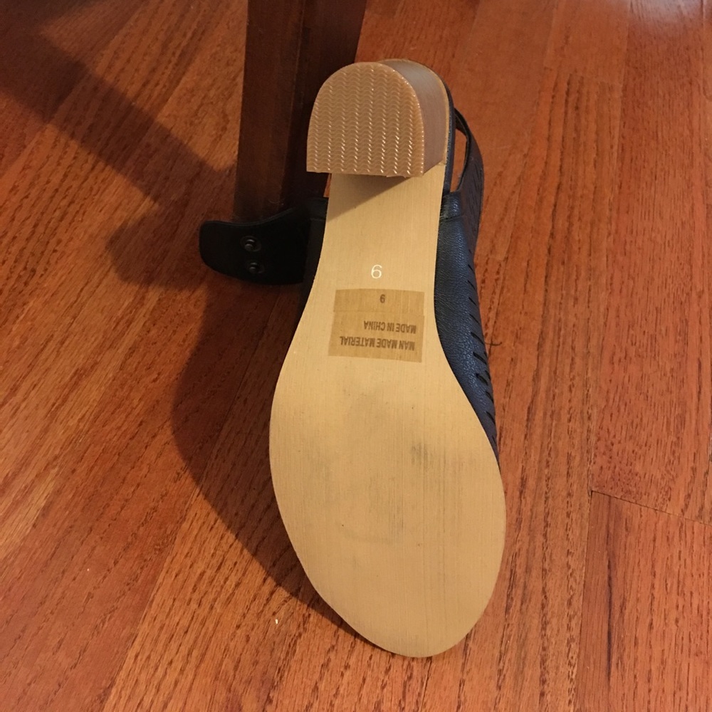 Shoes - Picture 2 of 2