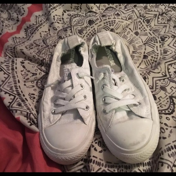 white lace converse