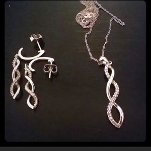 Zales 🎉 10k gold diam earrings/necklace firm pric