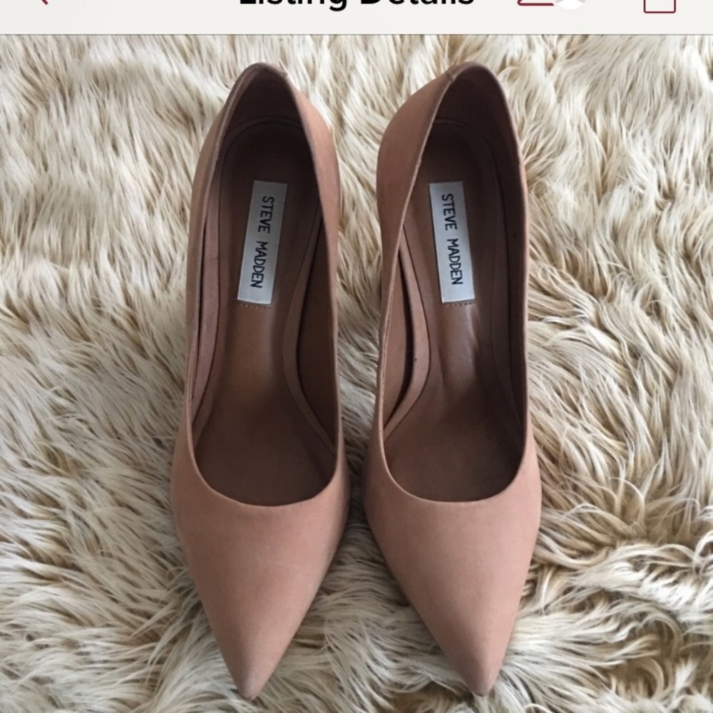 Steve Madden nude suede heels