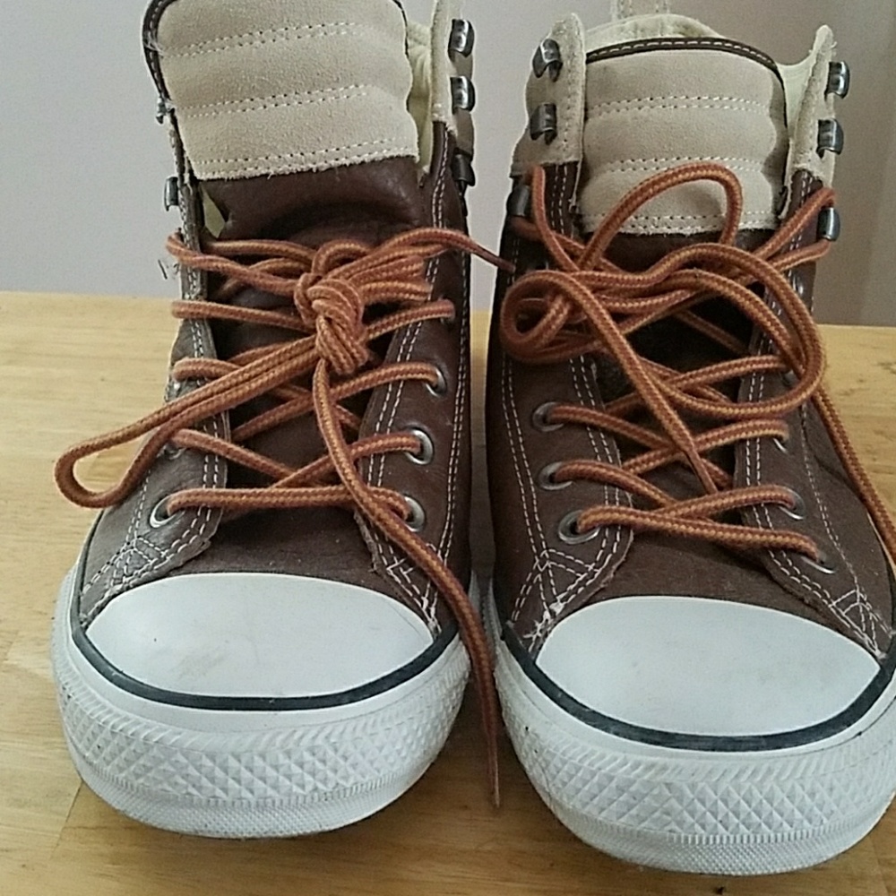 Converse Leather Hi-Top Sneakers