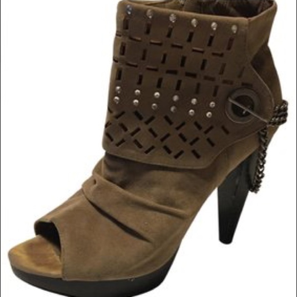 BKE Triple Brass Chain, toggle Peep Toe Side Zip