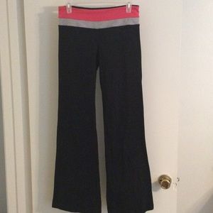 Lululemon yoga pants