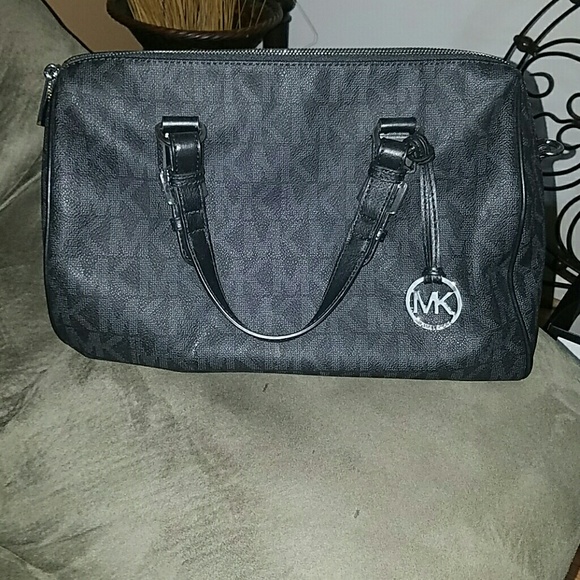 Michael Kors Handbags - ❌SOLD❌ Michael Kors Grayson