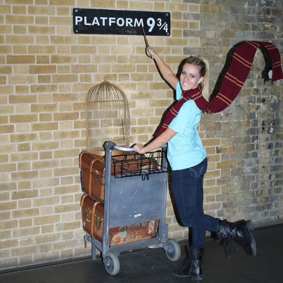 Meet your Posher, Hannah - Picture 1 of 1