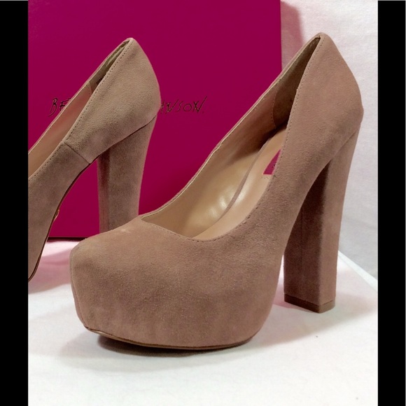 Betsey Johnson Shoes - 💋Betsey Johnson💋 Suede Sophia Pump