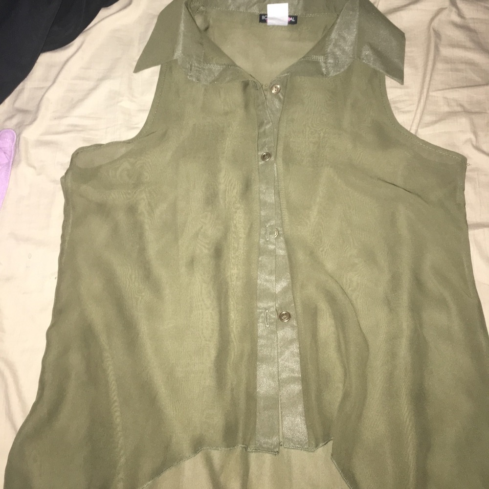 Sleeveless blouse